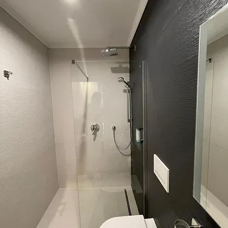 Reichel-appartements شقة فندقية 4*